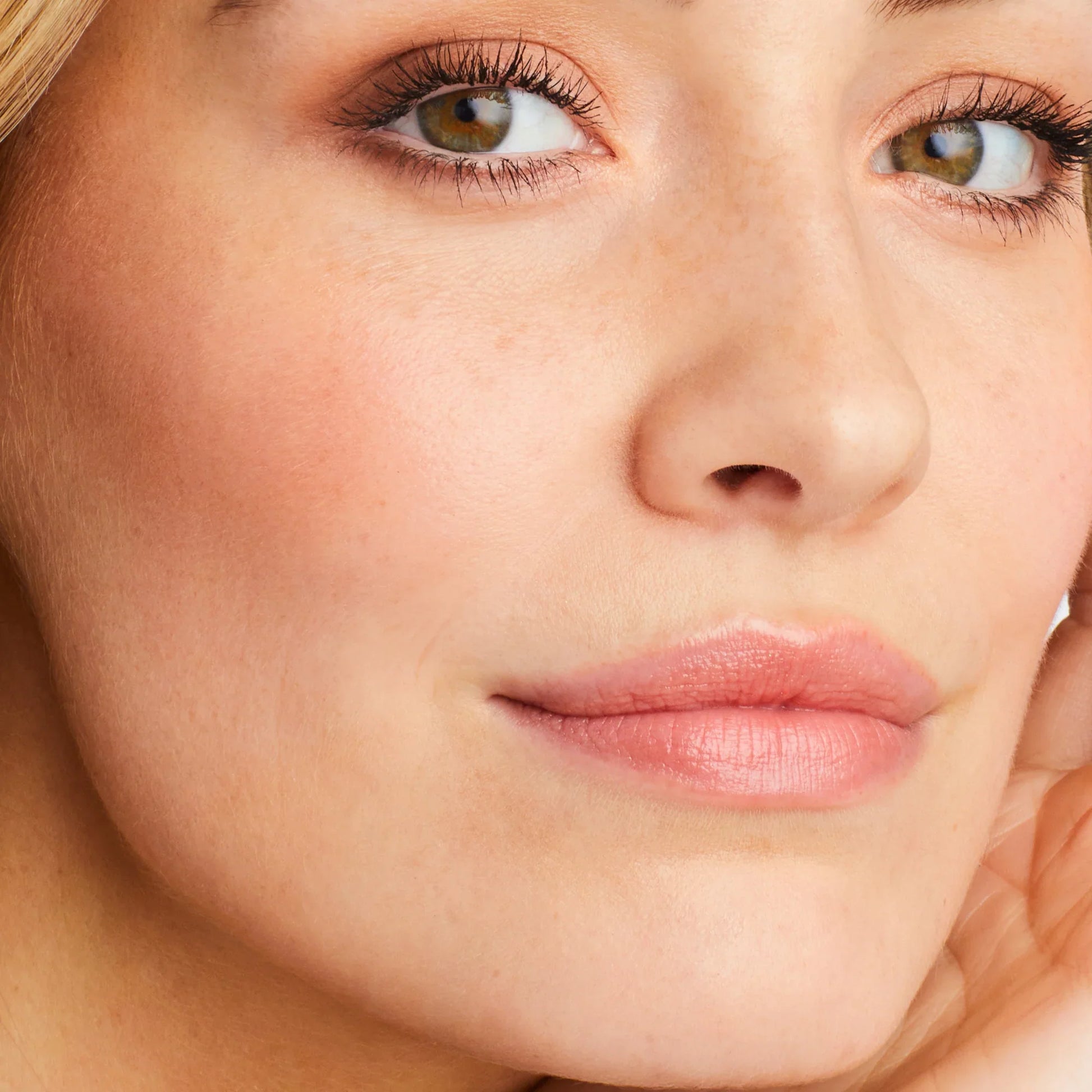 Glow Time Blush Stick BALMY